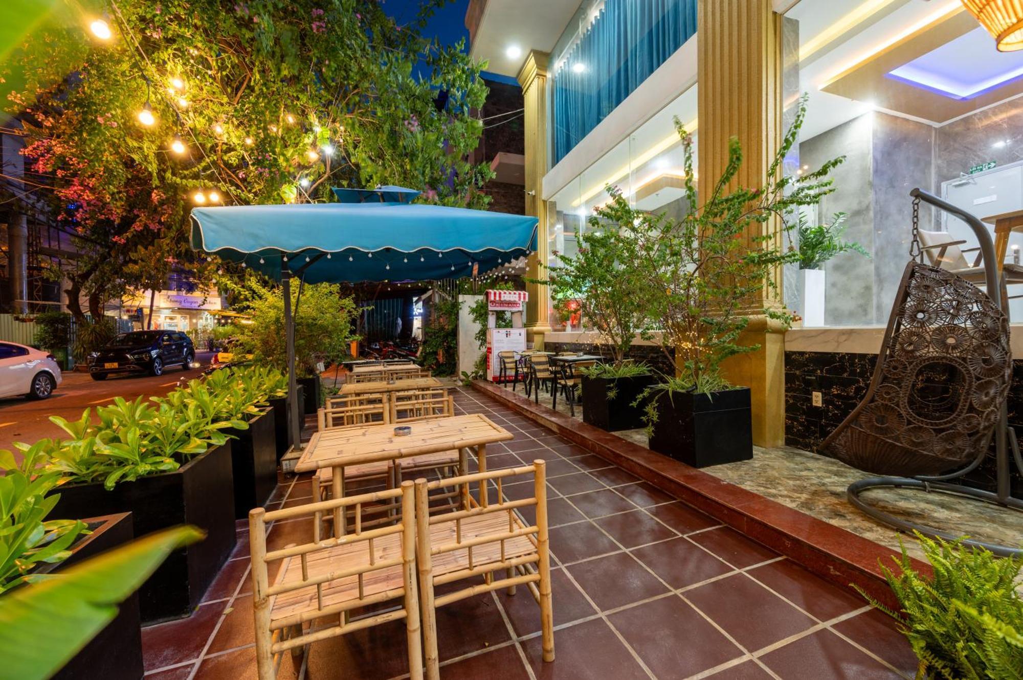 Hotel Sydney & Da Nang