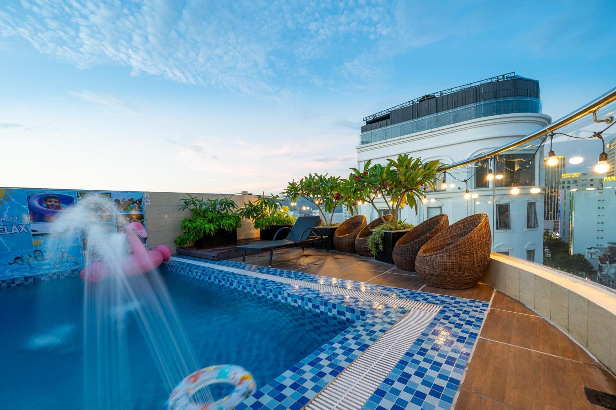 Sydney & Hotel Da Nang