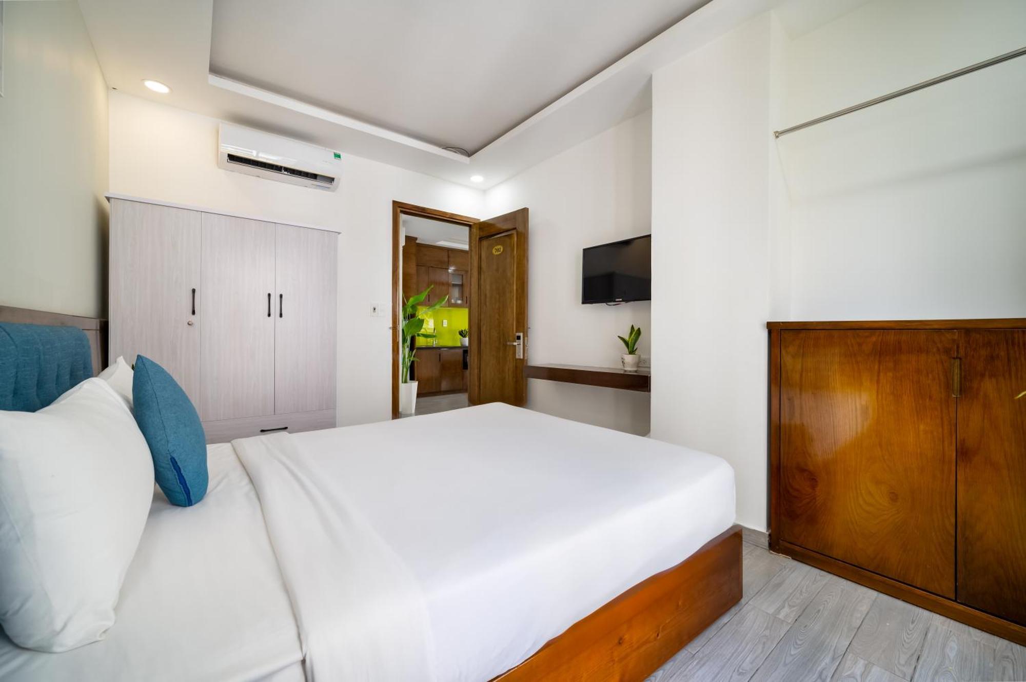 Sydney & Hotel